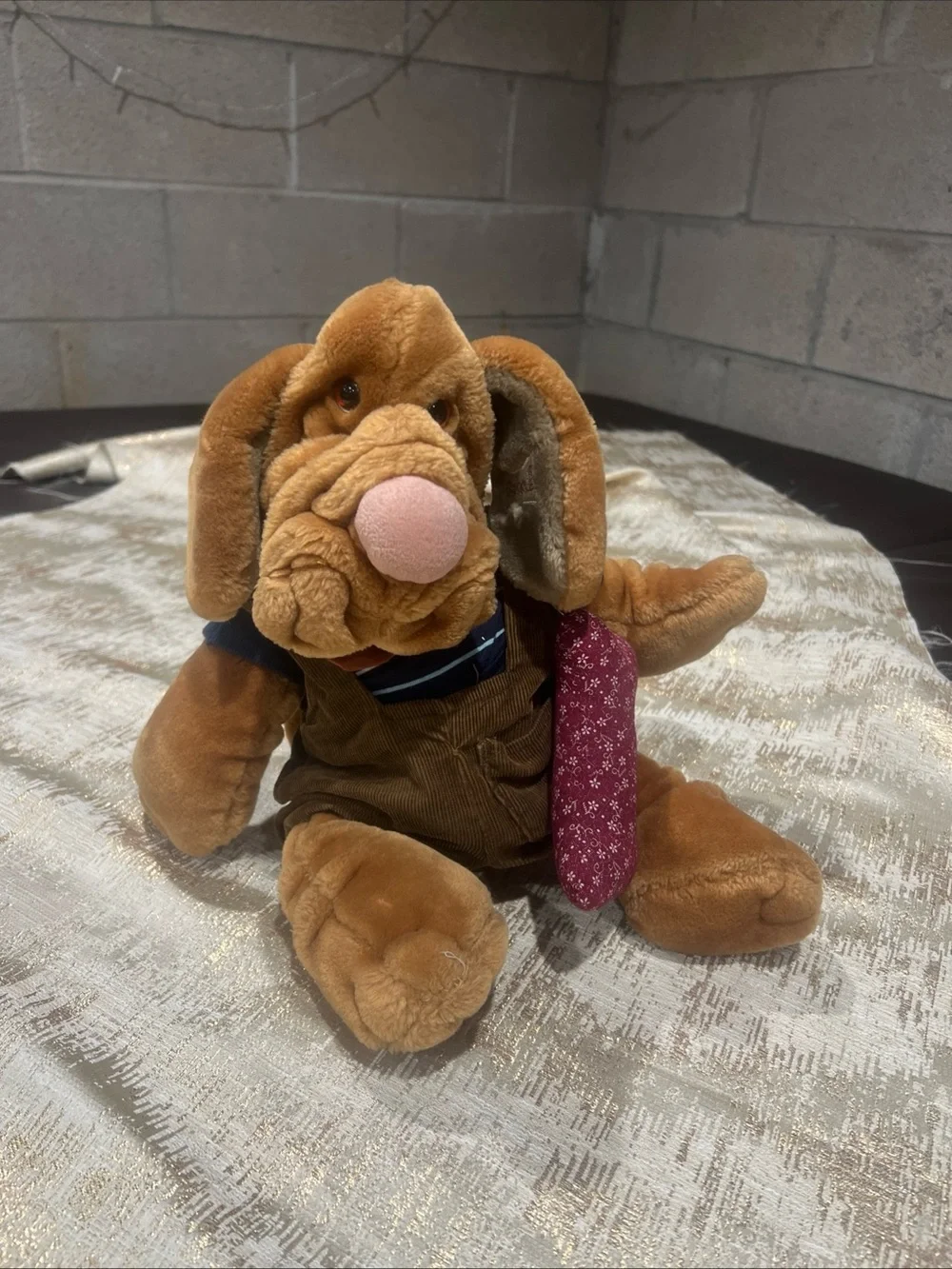 VINTAGE 1981 Wrinkles Dog Hand Puppet 18